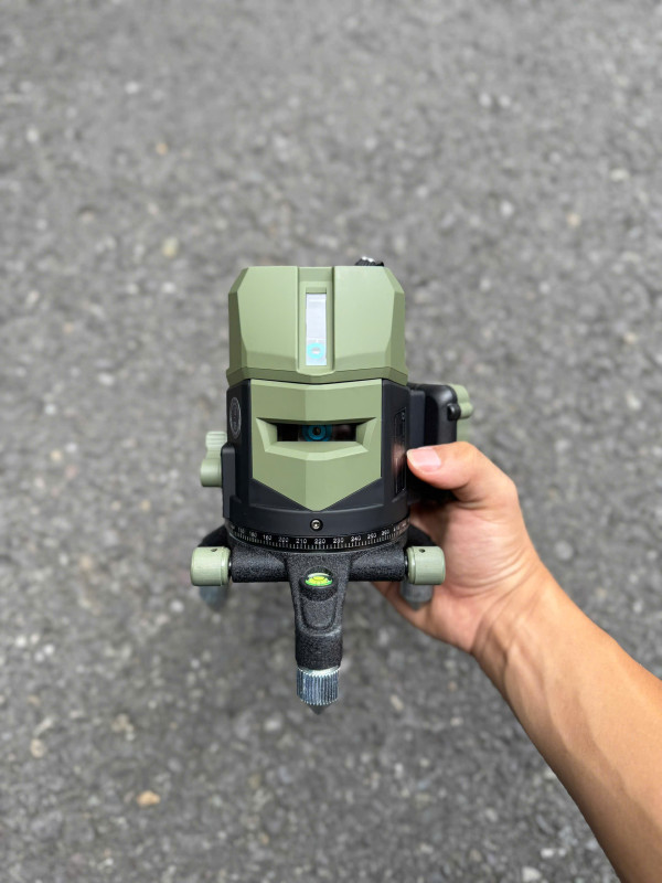 Máy Cân Bằng Laser 5 Tia Xanh Dekton DK-LS0503XPRO