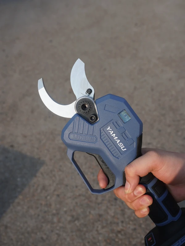 Kéo cắt cành pin Yamasu YMS-M50KCC