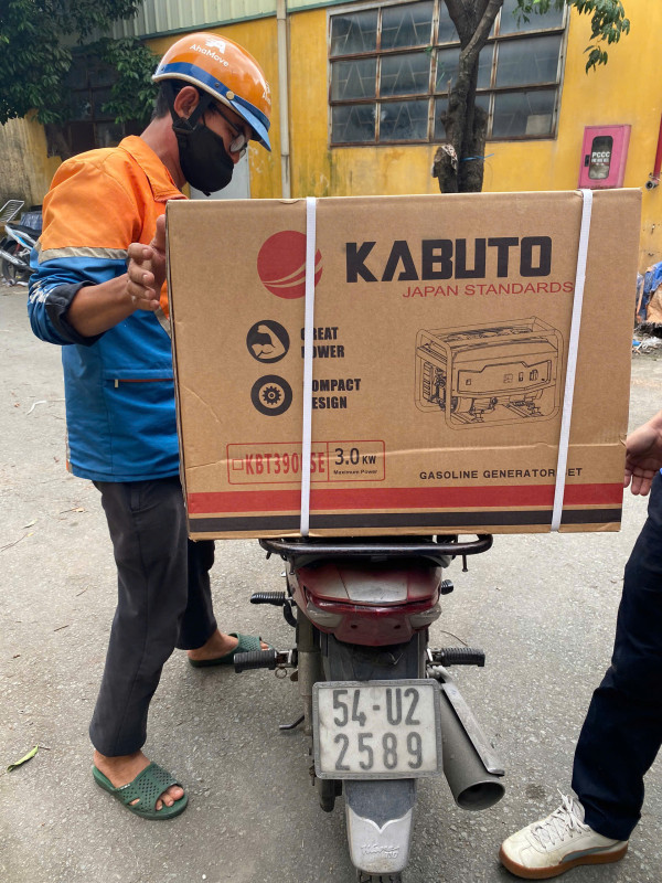 Máy phát điện KABUTO  KBT3900SE, 3KW, có đề