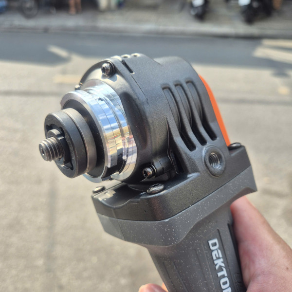 Máy Mài Góc Không Bánh Răng Dekton M21-AG1020GLT, 21V, Lưỡi 100mm