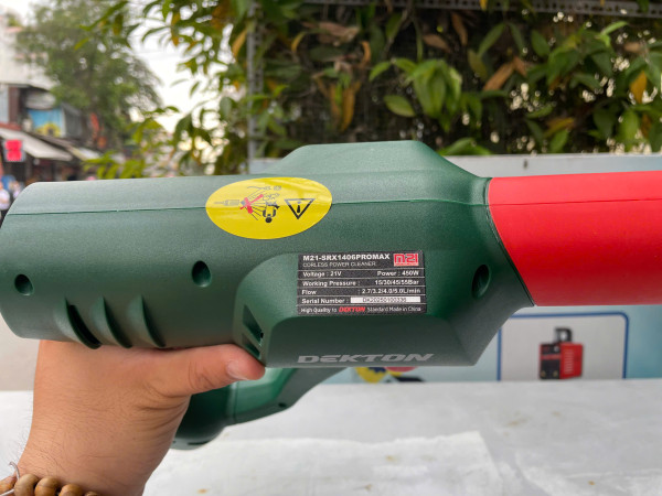 Máy rửa xe Pin Dekton M21-SRX1406Promax | 60 Bar – Motor Brushless