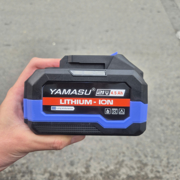 Pin YAMASU 21V (Chân phổ thông) 4.5Ah 15Cell