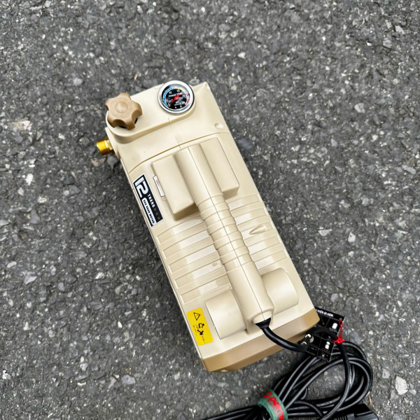 Máy Xịt Rửa Xe Mini DK-CWR3001VTG Màu Be