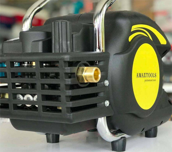 Máy xịt rửa áp lực  Amaxtools AMG2000
