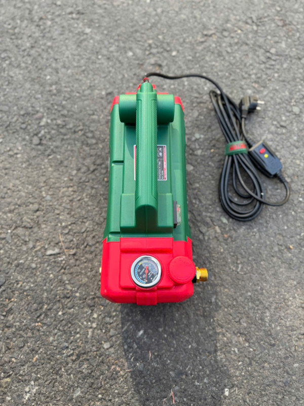 Máy Xịt Rửa Xe DEKTON DK-RX3001PLUS – 1350W, Chỉnh Áp 110 Bar