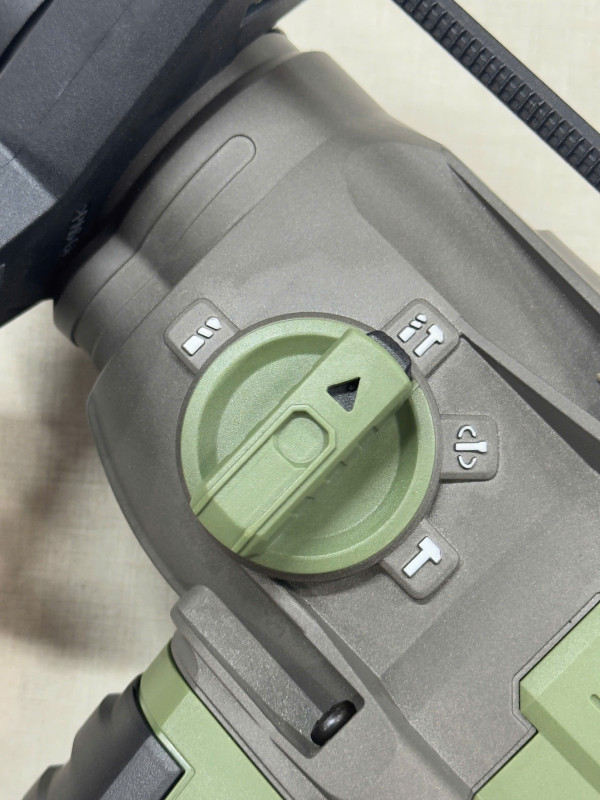 Máy Khoan Đục 3 Chức Năng DEKTON M21-RH2803XPRO – 21V, Brushless