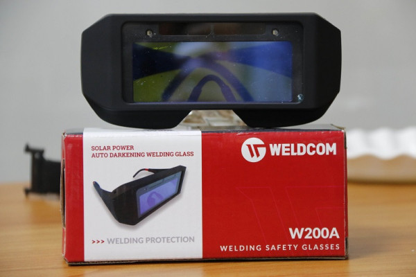 Kính hàn điện tử Weldcom W200A CHính hãng