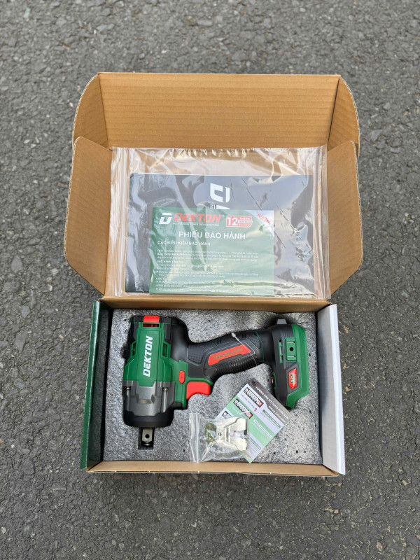 Máy siết mở bulong pin DEKTON 555N.m – Brushless M21-IW555PLUS