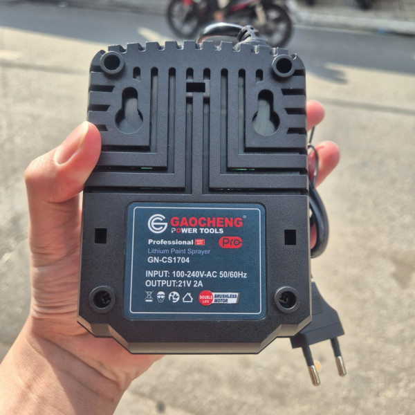 Máy phun sơn cầm tay dùng pin 21V GAOCHENG GN-CS1704