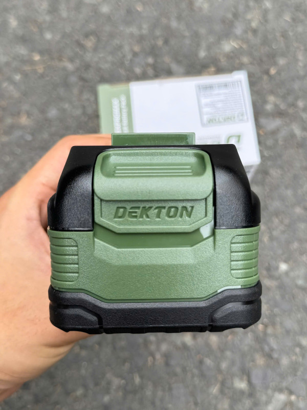 Pin DEKTON 21V /4ah, ACE SERIES phiên Pro M21-B4090XPROMAX/  M21-B4090PROMAX