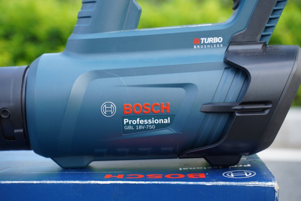 Máy Thổi Dùng Pin 18V Bosch GBL 18V-750 (Chưa Pin & Sạc)