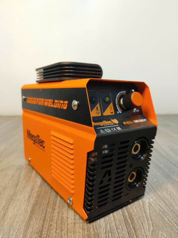  Máy hàn điện tử Megatec ECL-120EF ARC-120