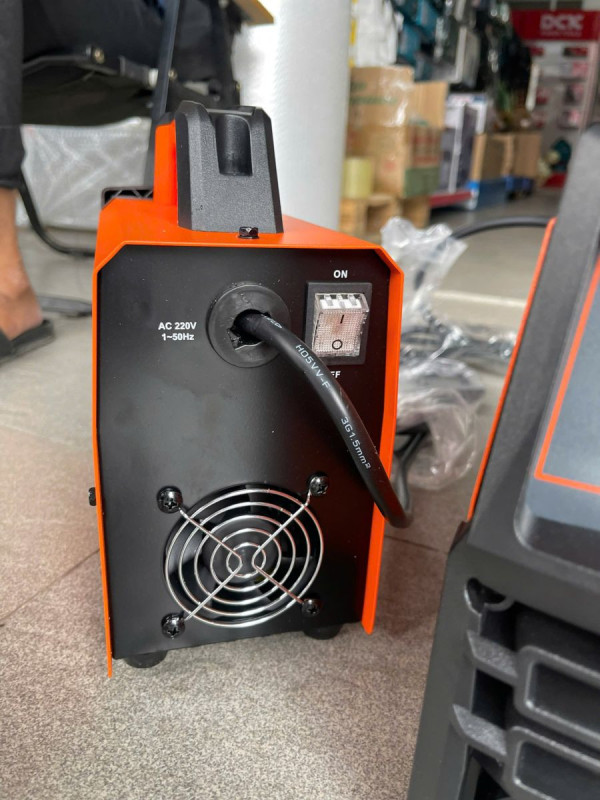 Máy hàn que Megatec ARC-250