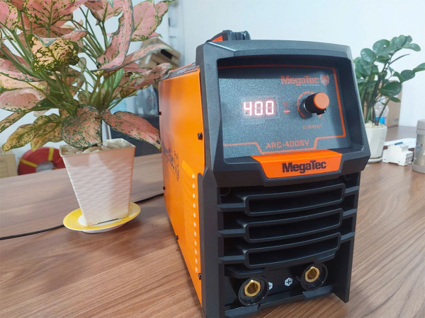 Máy hàn que Megatec ARC-400SV