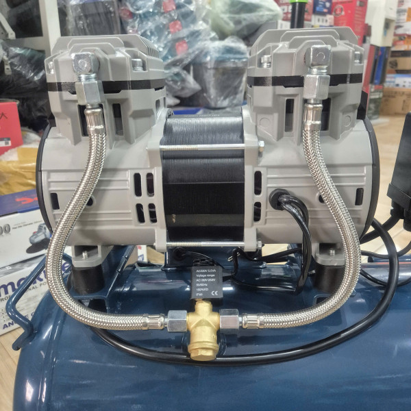 Máy nén khí không dầu 24L DONGCHENG DQE1500/24L - Công suất 1500W