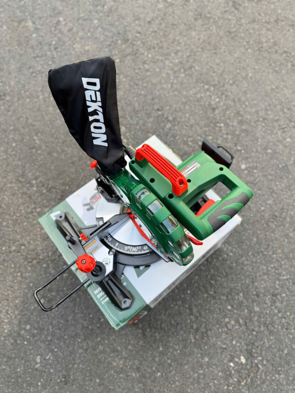 Máy Cắt Nhôm, Cắt Gỗ 210mm DETKTON DK-CN210PRO 1450W