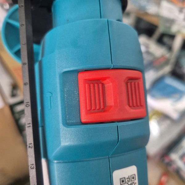 Máy Khoan Búa TOTAL TG1071366E (CS 710W, đầu kẹp 13mm)