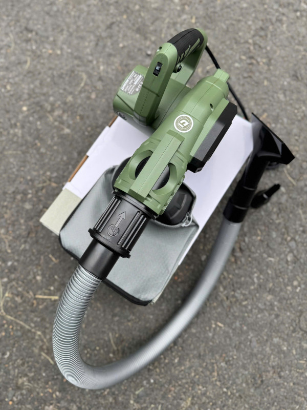 Máy Thổi Bụi & Hút Bụi Dekton DK-EB950PRO / DK-EB950XPRO 950W