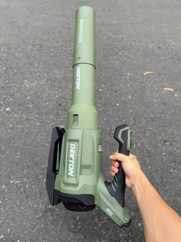 Máy Thổi Bụi, Thổi Lá DEKTON M21-TL01XBL 21V Không Chổi Than