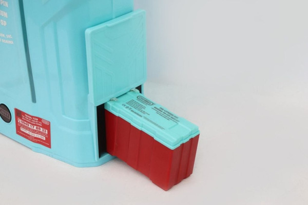 Máy phun thuốc trừ sâu, côn trùng điện OSHIMA Li20R-DP-pin Xanh Pin lithium 12V8Ah-SP