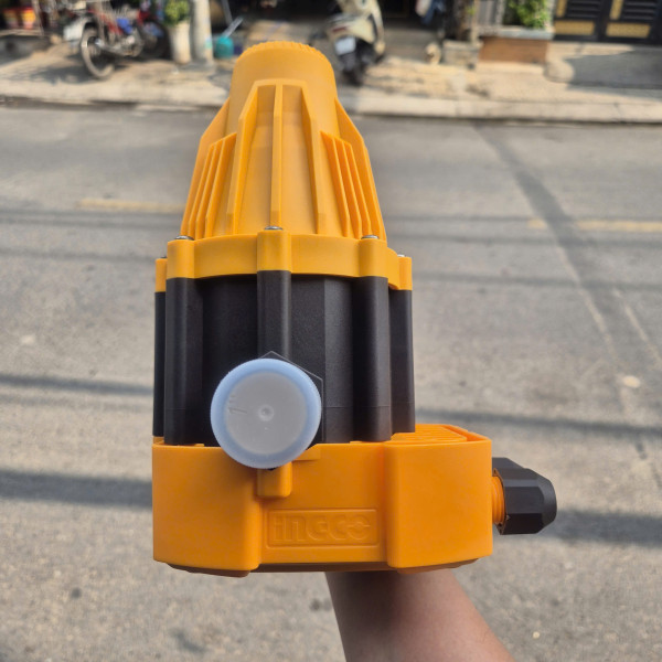 Máy Rờ Le Bơm Nước Tự Động Bằng Áp Suất INGCO WAPS001