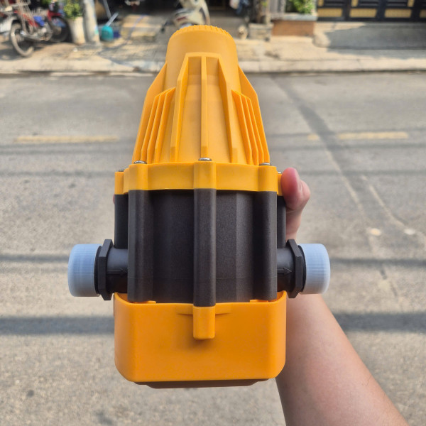 Máy Rờ Le Bơm Nước Tự Động Bằng Áp Suất INGCO WAPS001