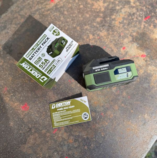 Pin Dekton 21V M21-B4055XA 4.0Ah