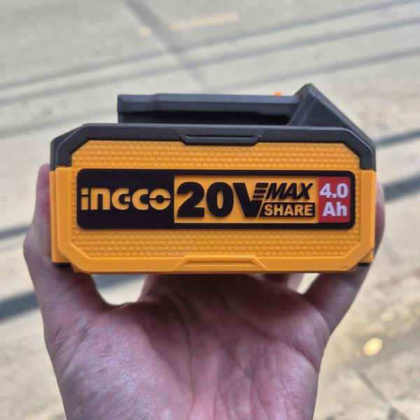 Bộ 2 pin 4.0Ah FBLI20021 và 1 đầu sạc FCLI2001 dùng pin 20V INGCO FBCPK1424