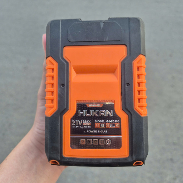 Bộ pin 8.0Ah-5C và sạc 1.5Ah (Gen 1) HUKAN G1-P0806