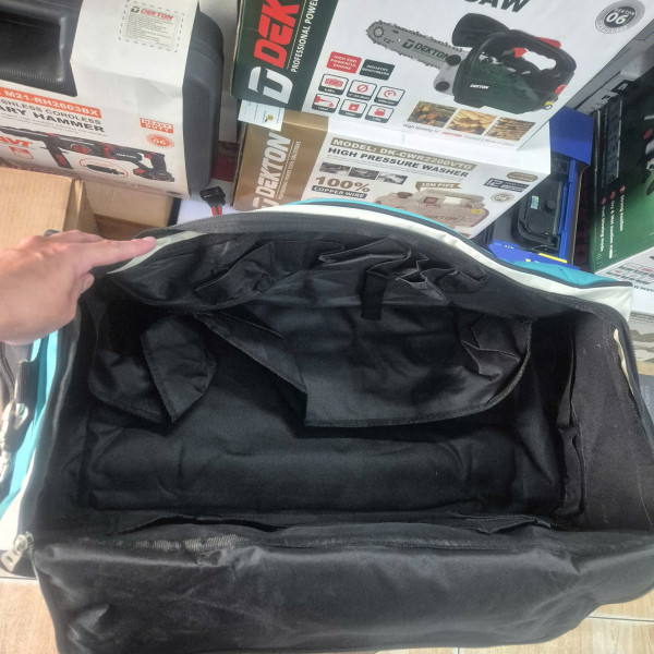 Túi đựng dụng cụ Makita 831269-3 - Có ngăn lớn, bánh xe