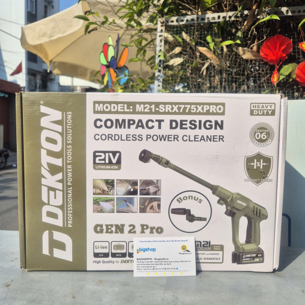 Máy xịt rửa xe dùng pin 21V DEKTON M21-SRX775XPRO - Thân máy