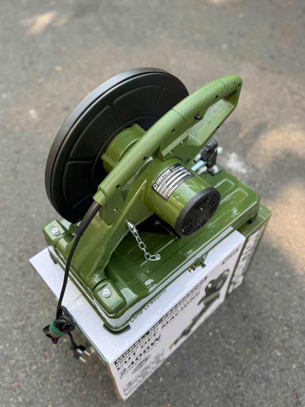 Máy cắt sắt Dekton DK-CS2400XPRO (CS 2400W, lưỡi 355mm)