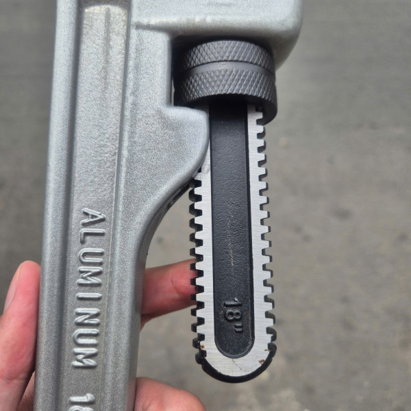 Mỏ lết răng bằng nhôm 450mm (18 inches) Workpro WP302008