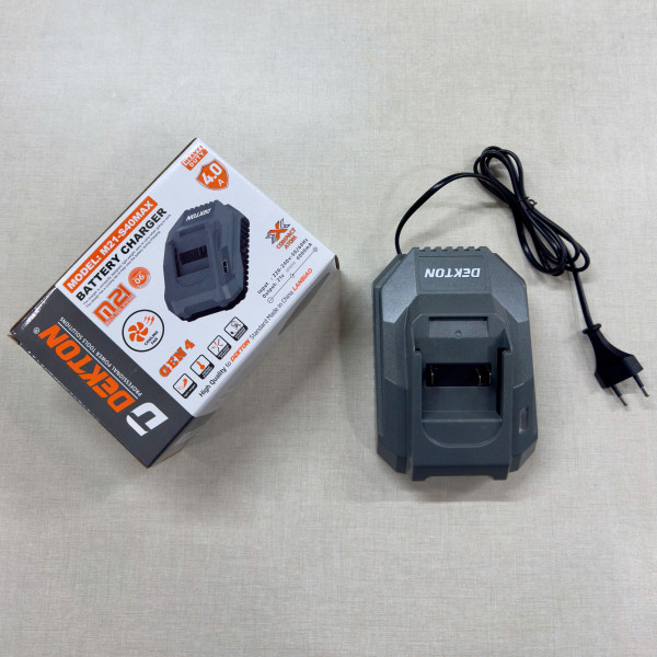 Sạc pin nhanh 21V/4.0Ah DEKTON M21-S40MAX
