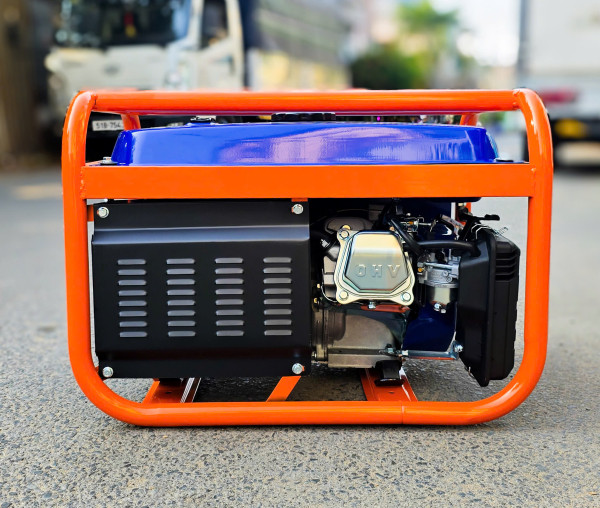Máy phát điện chạy xăng 3.2KW Dewoo DW4500