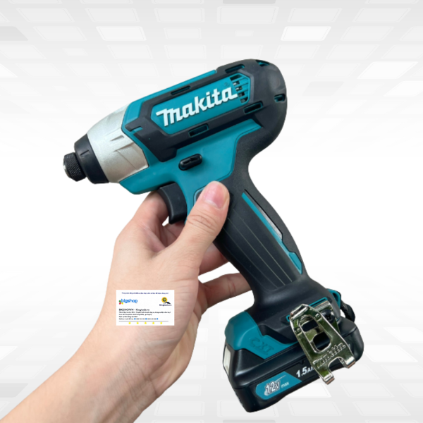 Máy vặn vít dùng pin 12V MAKITA TD110DSYE (2 pin 1.5Ah và 1 sạc)
