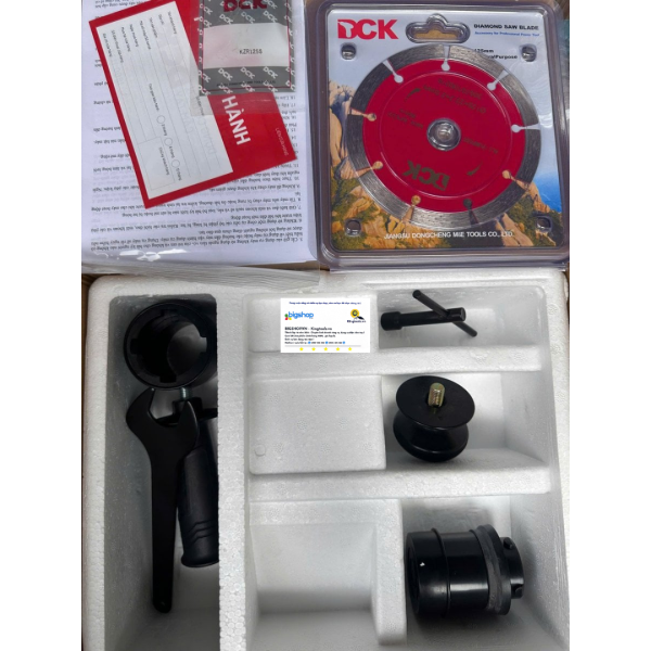 Máy cắt rãnh tường 1800W DCK KZR125S