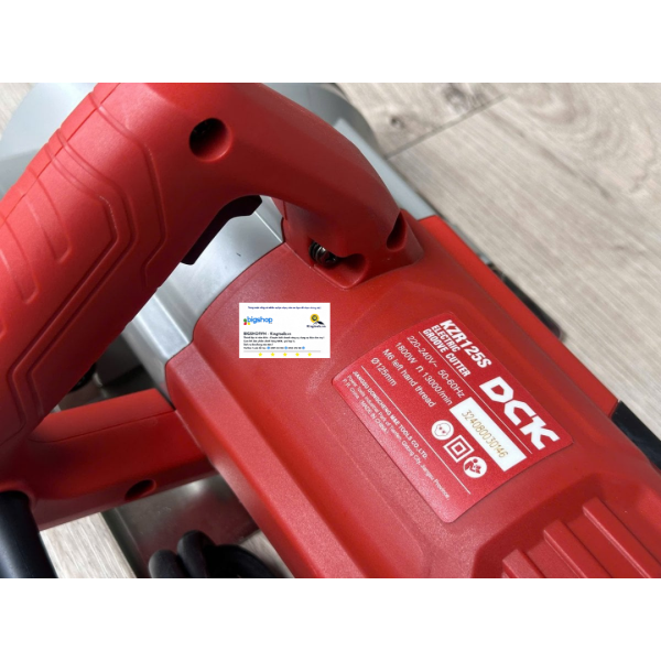 Máy cắt rãnh tường 1800W DCK KZR125S