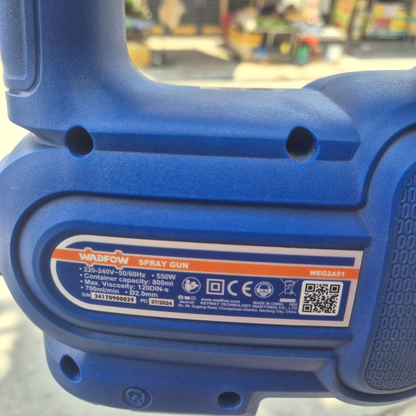 Máy phun sơn WADFOW WEG2A51 (550W, bình 800ml)