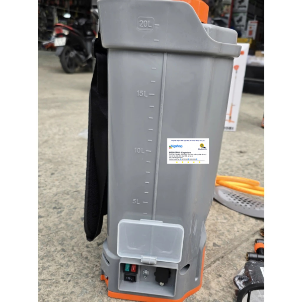 Bình xịt điện 12V/8AH TATSU TS20B2 (20L, bơm đôi, có đảo thuốc)