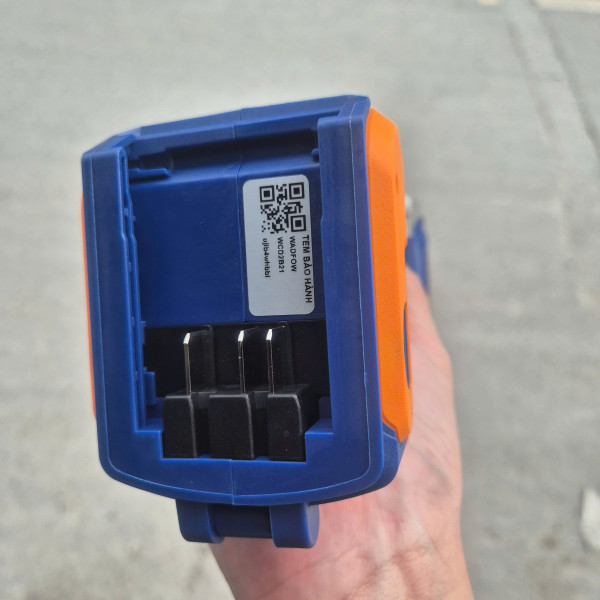 Máy siết vít dùng pin 20V WADFOW WCD2B21 (Lực siết 210Nm) - 2 pin 2.0Ah và sạc