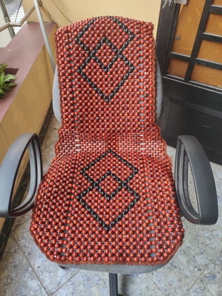 Đệm lót ghế dành cho xe oto gỗ hương đan hoa DHG04, hạt mộc