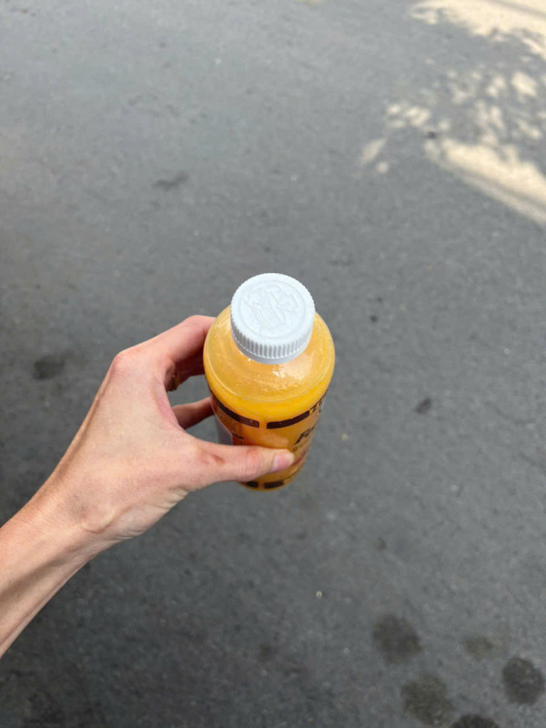 Kem làm bóng và dưỡng ẩm cho đồ gỗ nội ngoại thất Howard FW0016 ( 473ml )