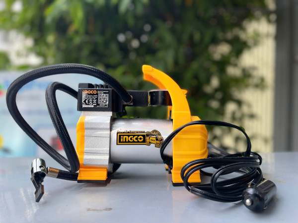 Dụng cụ bơm hơi lốp xe ô tô INGCO AAC1408