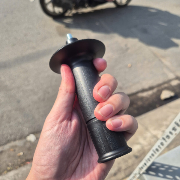 Máy mài góc Makita 9556HN 100mm, 840W (Công tắc trượt)