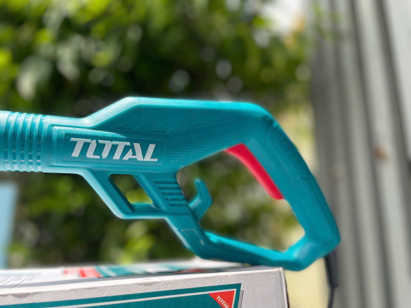 Máy cắt cỏ cầm tay dùng điện TOTAL TG103512 350W