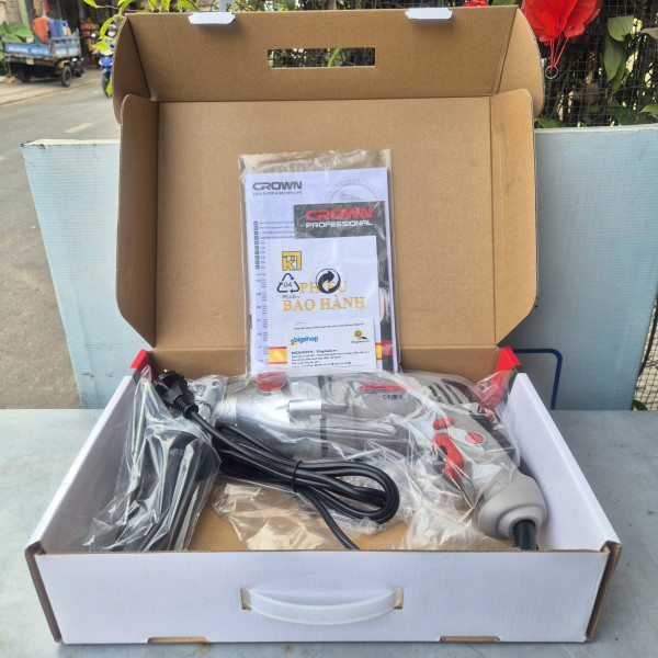 Máy khoan động lực CROWN CT10068, 1050W