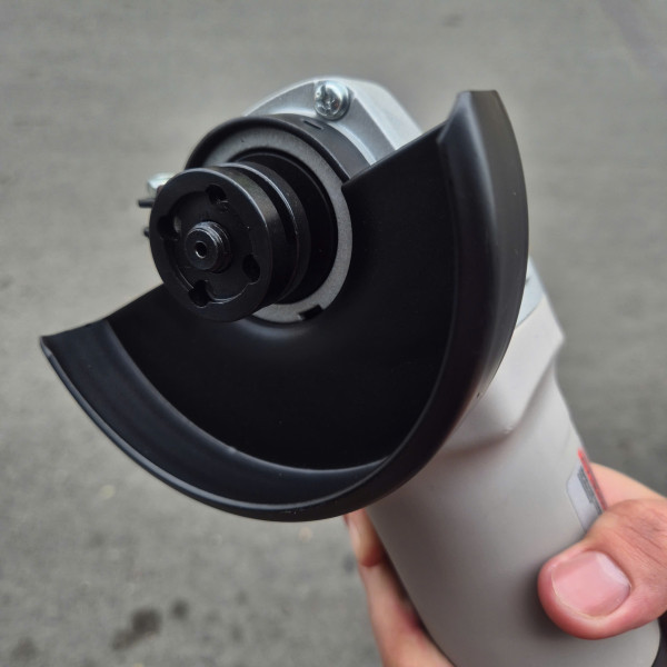 Máy mài góc Crown CT13410 (CS 600W, đĩa mài 100mm)