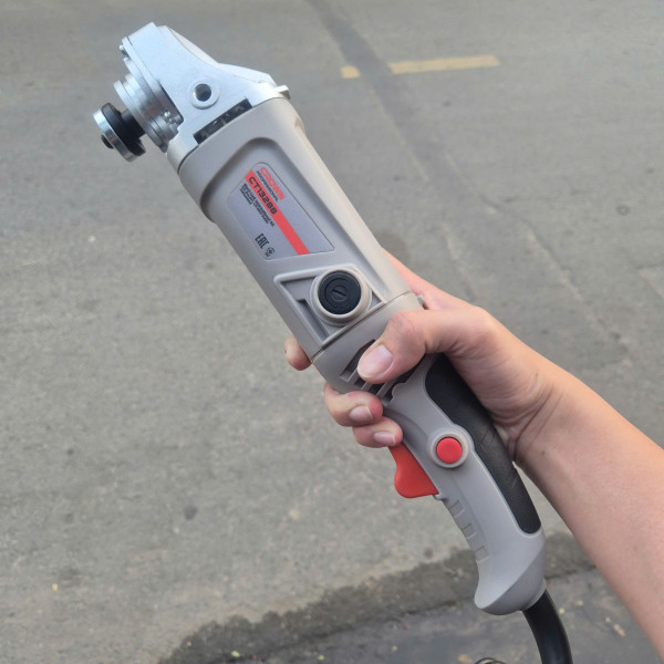 Máy mài góc 860W Crown CT13288, 100mm, công tắc bóp