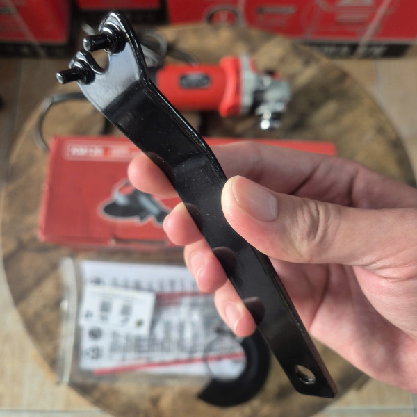 Máy mài 100mm KENMAX KM126 (Công tắc đuôi, CS 850W)